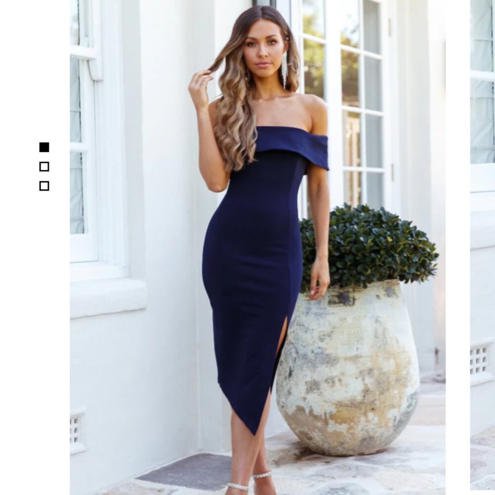 Hello Molly Wild Rose Midi Dress | Size: XS | Color: Navy